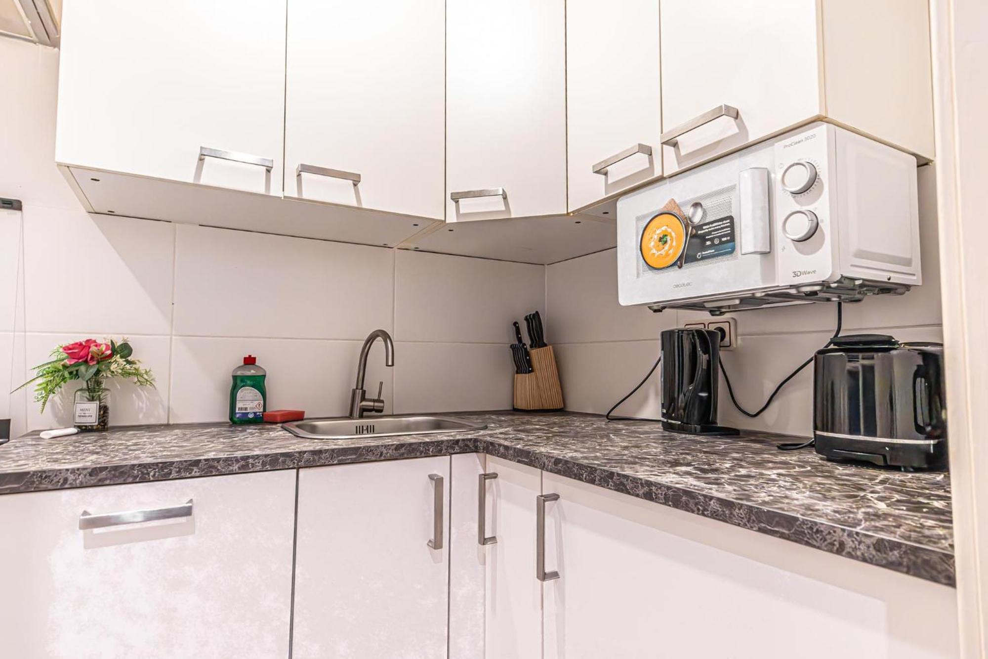 Desirable 2Br - Bookable For Longstays In Lockdown B 비엔나 외부 사진